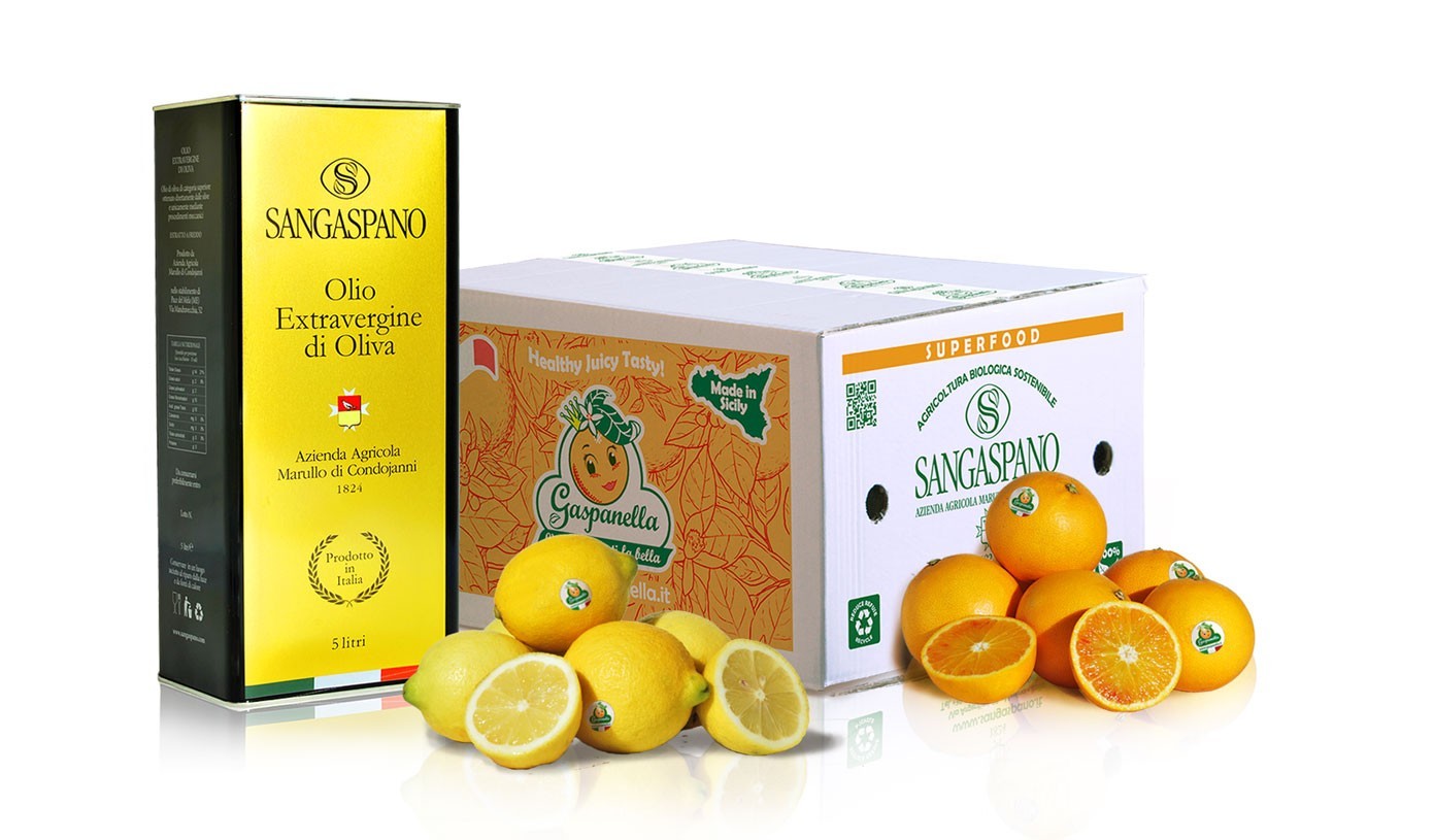Organic oil and organic citrus fruit mix