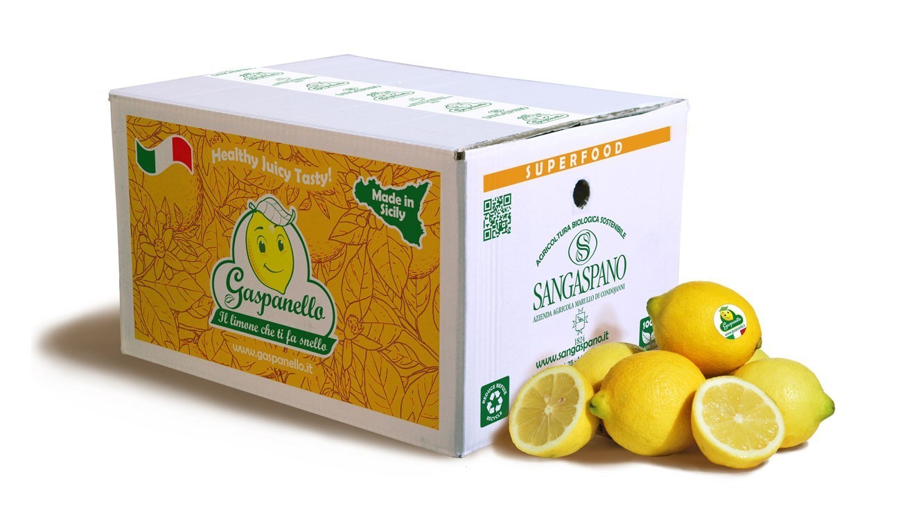 Box with 4 kg of organic lemons