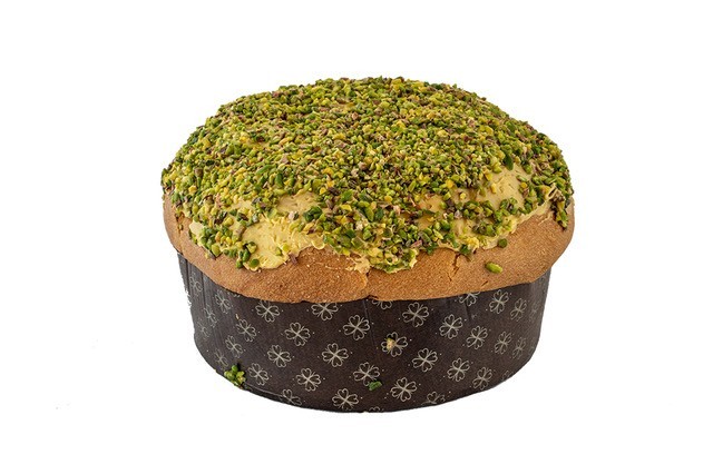 Pandorato Gaspanotto covered with white chocolate with pistachio grains
