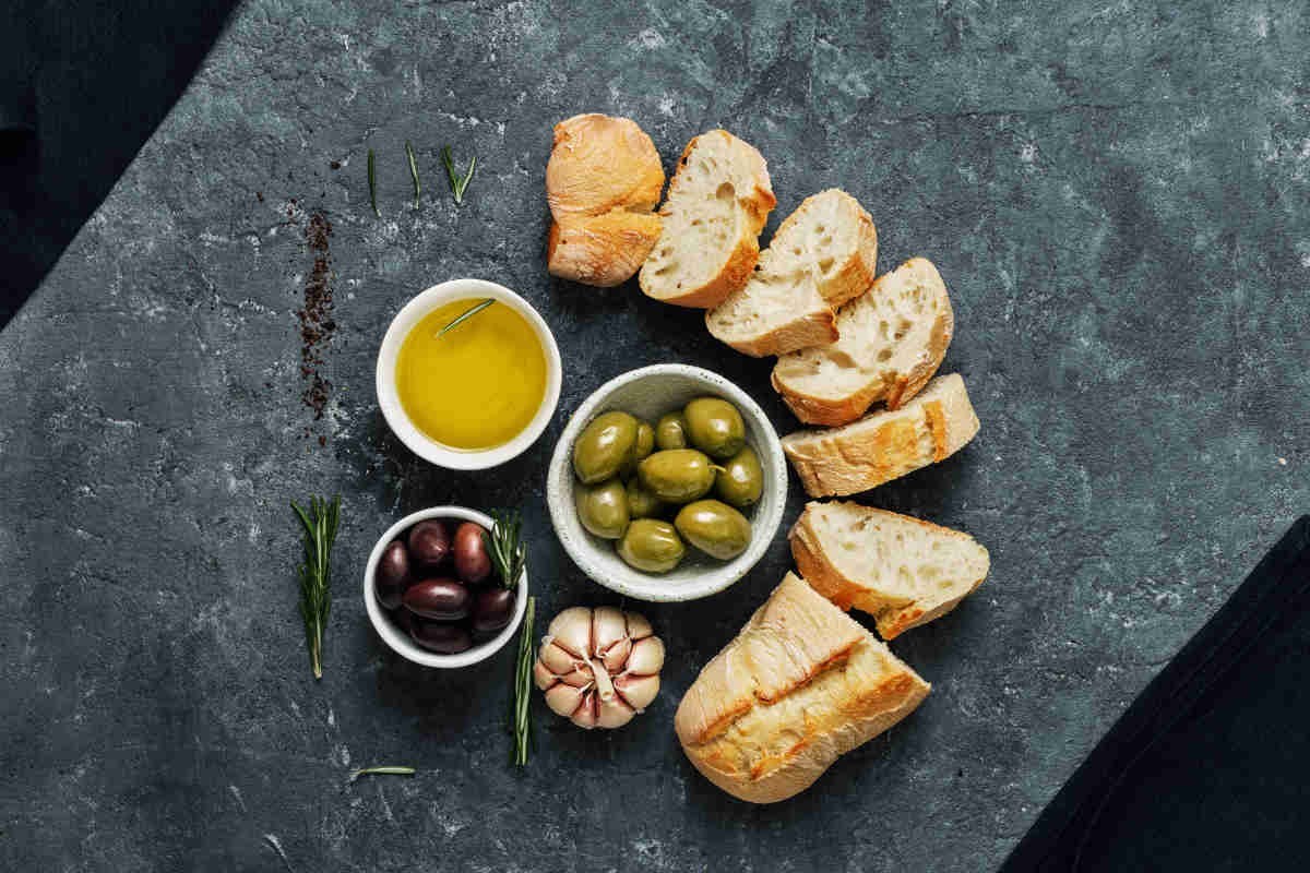 Discovering olive oil: properties and benefits